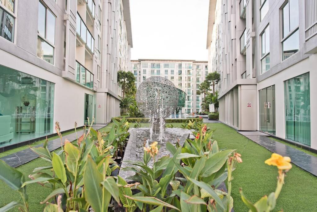 Getaway Studio In City Center Residence Pattaya Buitenkant foto