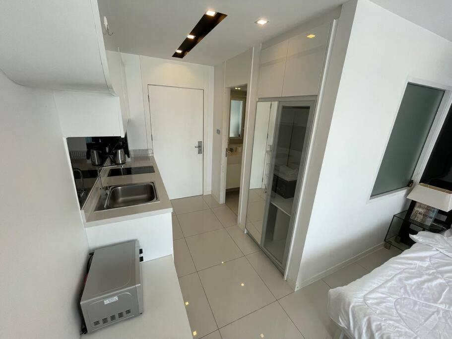 Getaway Studio In City Center Residence Pattaya Buitenkant foto