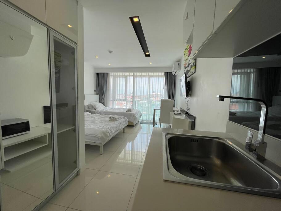 Getaway Studio In City Center Residence Pattaya Buitenkant foto