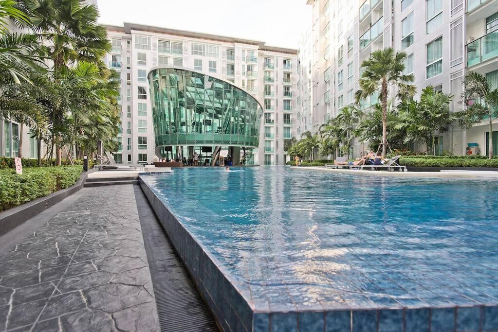 Getaway Studio In City Center Residence Pattaya Buitenkant foto